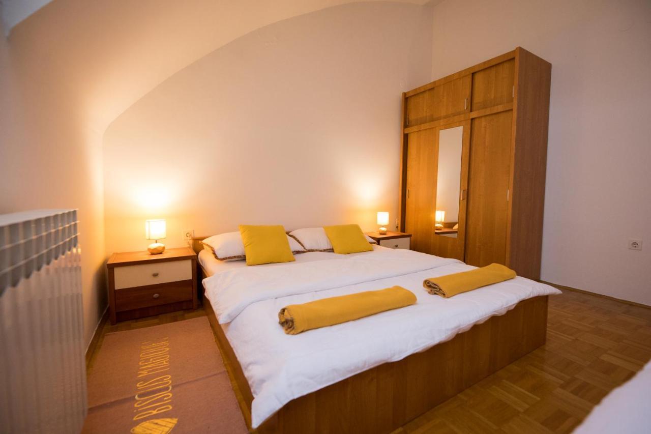 Ferienwohnung Apartman Ana Osijek Exterior foto